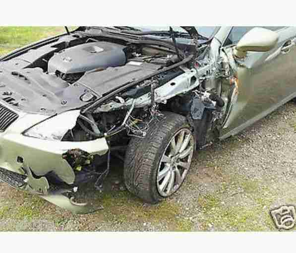 2006 Lexus Is220d Damaged repairable