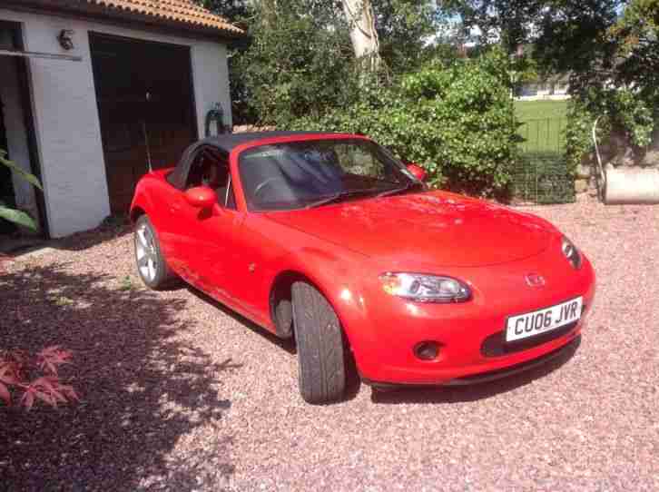 2006 MX 5 RED