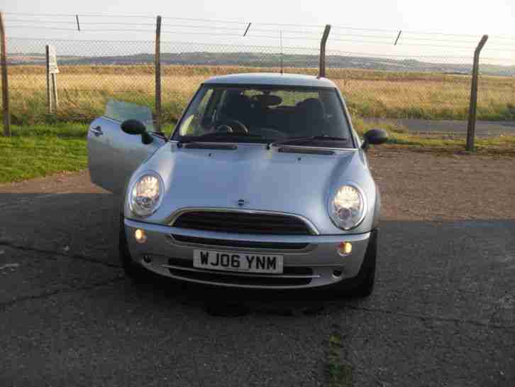 2006 MINI ONE SILVER