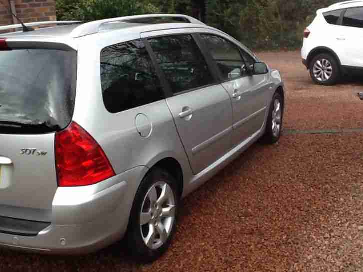 2006 PEUGEOT 307 SW SE HDI SILVER TAXED AND MOT'D UNTIL END JUNE 2015