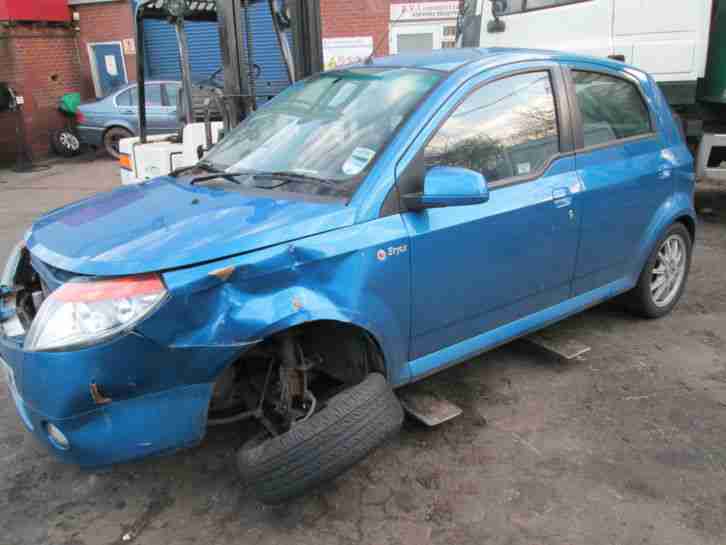 2006 SAVVY STYLE BLUE accident damaged