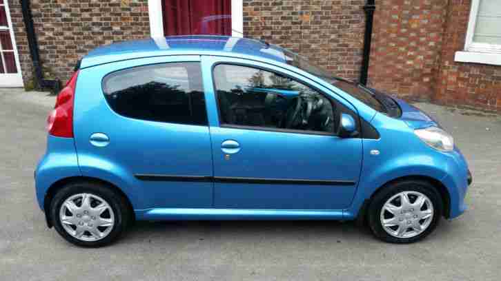 2006 Peugeot 107 1.0 Urban 5dr A/C 5 door "Only £20 a year TAX & 60+mpg" Aygo C1