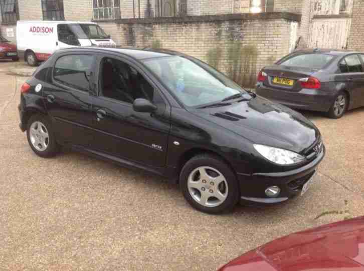 2006 Peugeot 206 1.4 Verve 5 Door Needs Rear Axle Repair,Runs ok Very Clean car