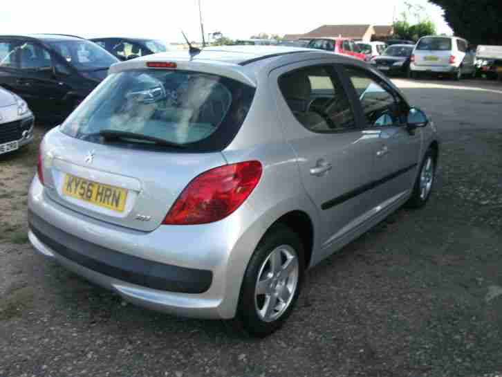 2006 Peugeot 207 1.4 16v 90 SE 5 Door Hatchback