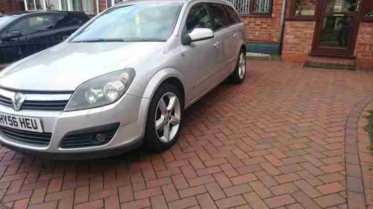2006 VAUXHALL ASTRA 1.8 SRI SILVER ESTATE, 102K
