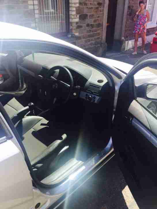 2006 VAUXHALL ASTRA DESIGN CDTI 100 SILVER