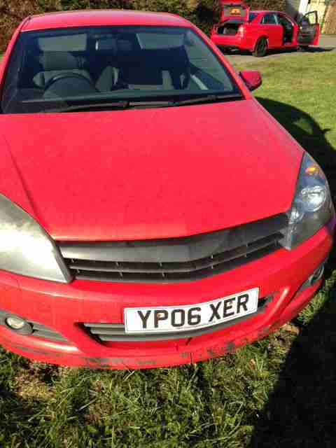 2006 VAUXHALL ASTRA SXI RED