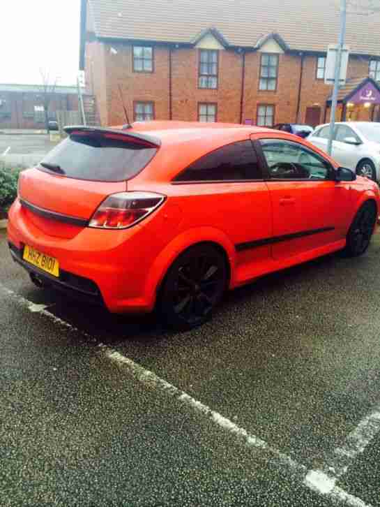 2006 VAUXHALL ASTRA VXR RED
