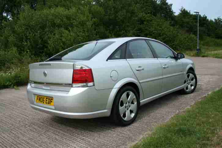 2006 VAUXHALL VECTRA 2.2 16v DIRECT (NAV) ELITE AUTO, TOP SPEC, 12M MOT, 88K MLS