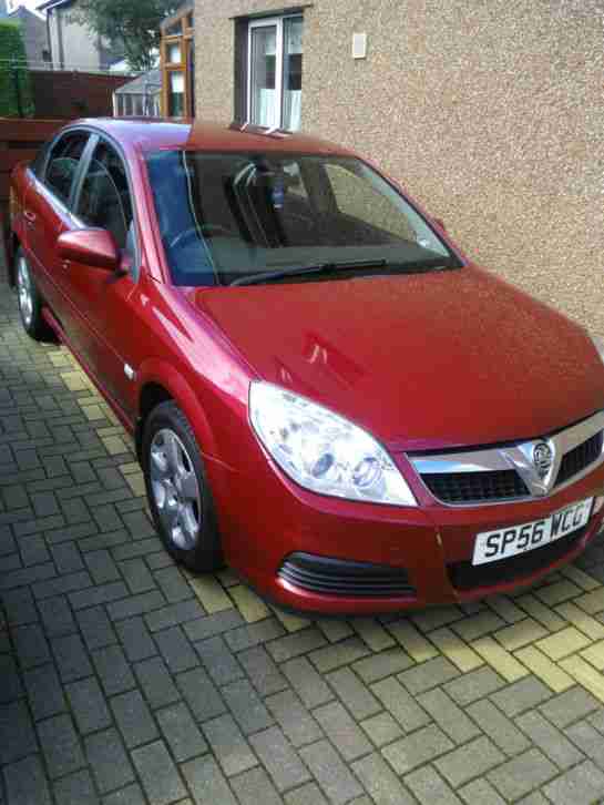 2006 VAUXHALL VECTRA EXCLUSIV RED