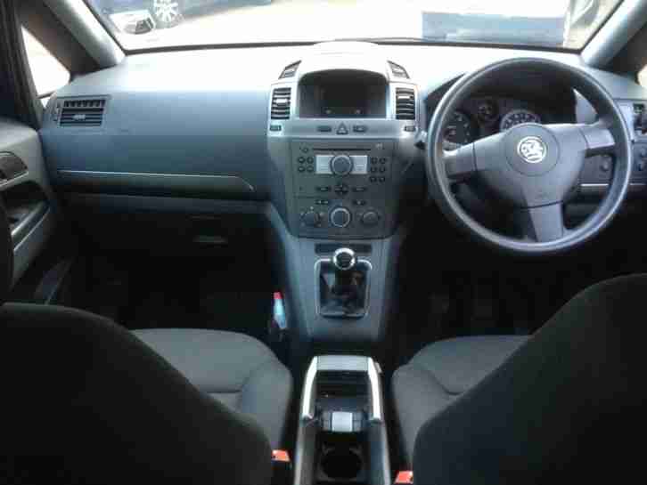 2006 VAUXHALL ZAFIRA LIFE 1.6l petrol, only 75000 miles, 10 mnths mot, NEW SHAPE