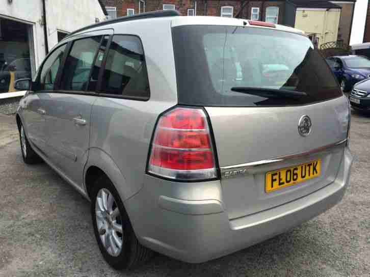 2006 Vauxhall Zafira 1.6 i 16v Club 5dr Silver