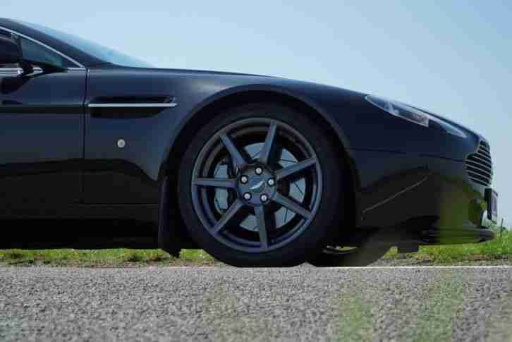 2007 07 ASTON MARTIN VANTAGE 4.3 V8 6 SPEED MANUAL 2 DR COUPE ONYX PEARL BLACK