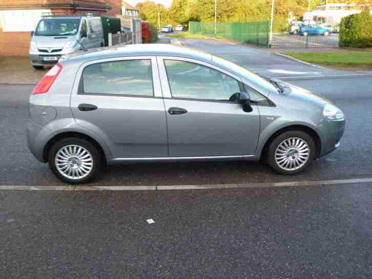 2007 07 FIAT GRANDE PUNTO 1.2 5 DOOR IN METALLIC GREY, 8 MONTHS MOT, LOW MILEAGE