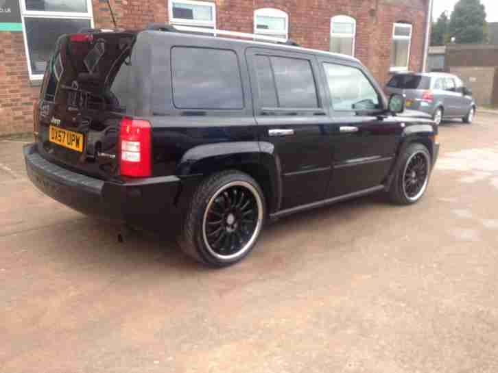 2007/57 Jeep Patriot 2.0CRD Limited BLACK 12 MONTH MOT 2 OWNERS REAL HEAD TURNER