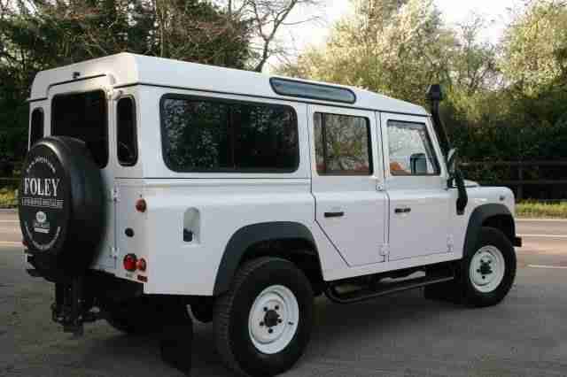 2007(57) Land Rover LHD -- LHD 110 Defender Station Wagon 300 Tdi