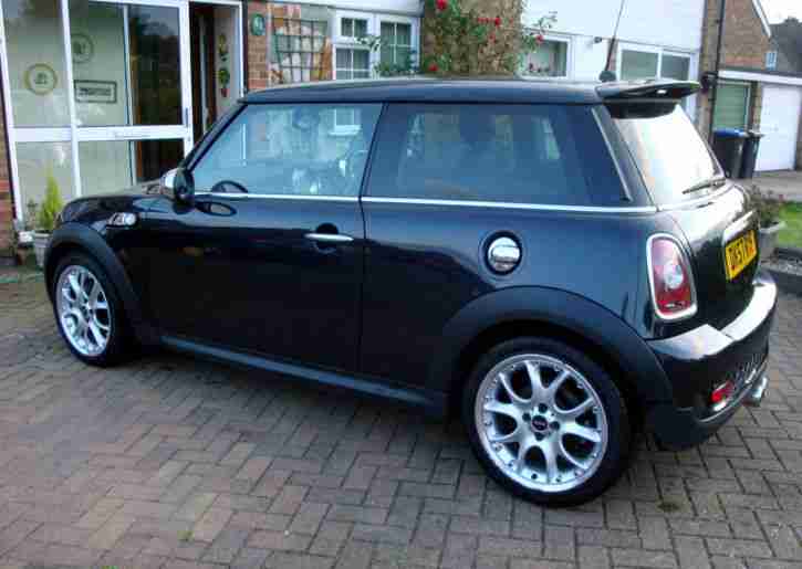 2007 (57) MINI COOPER S AUTO BLACK (Very High Spec)