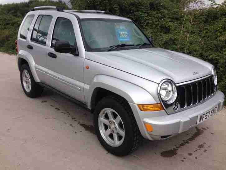 2007 57 REG JEEP CHEROKEE 2.8 CRD DIESEL LIMITED 5 DOOR AUTO 4X4 SILVER LOW MILE