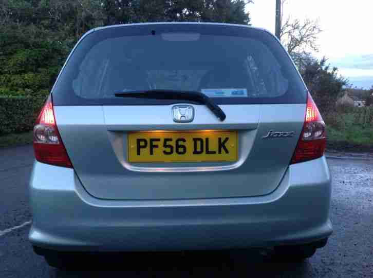 2007 HONDA JAZZ 1.4 SE HATCHBACK GENUINE 30k FULL SERVICE HISTORY 2 OWNERS