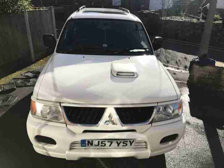 2007 MITSUBISHI SHOGUN SPORT CLASSIC TD WHITE