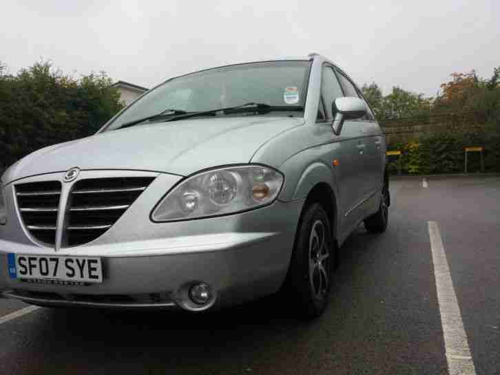 2007 SSANGYONG RODIUS 270 DIESEL MANUAL SILVER 7 seater 210BHP