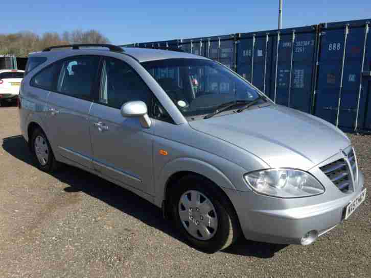 2007 SSANGYONG RODIUS 270 SE AUTO SILVER