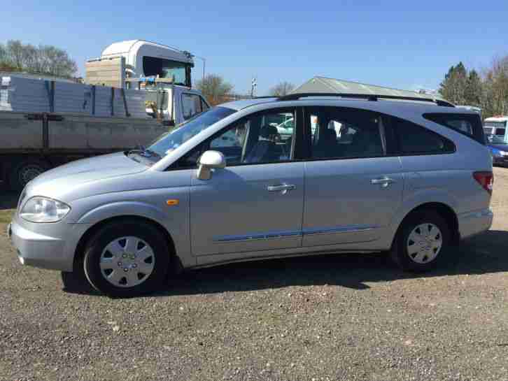 2007 SSANGYONG RODIUS 270 SE AUTO SILVER