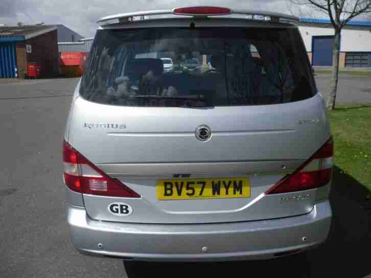 2007 SSANGYONG RODIUS 270 SE AUTO SILVER