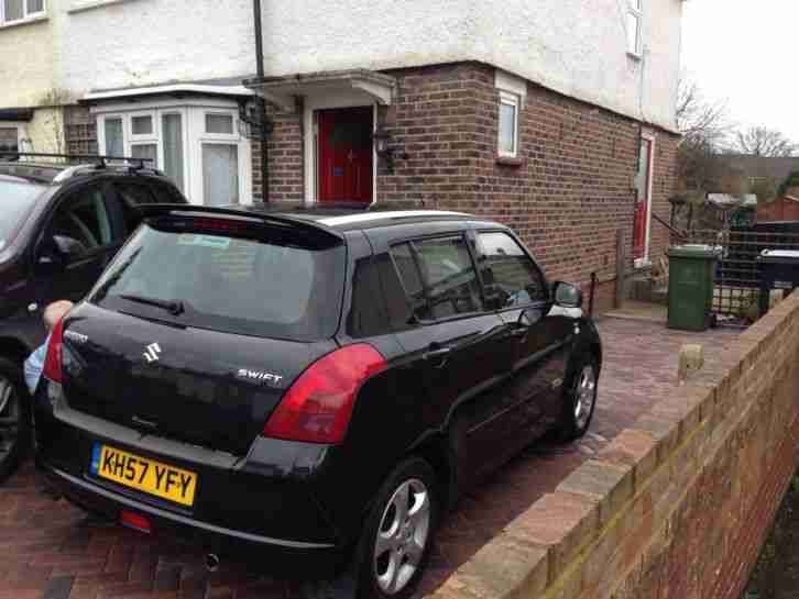 2007 SUZUKI SWIFT DDIS BLACK iPod Dock and parrot built in