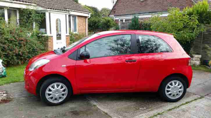 2007 YARIS T2 RED