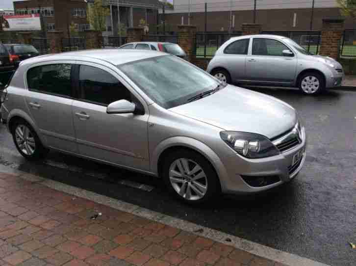 2007 VAUXHALL ASTRA SXI TWINPORT SILVER 1.4cc WITH 9 MONTHS MOT