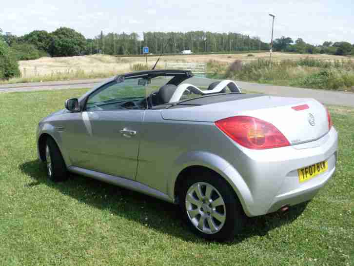 2007 VAUXHALL TIGRA TWINPORT COUPE CONVERTIBLE 1.4 SILVER