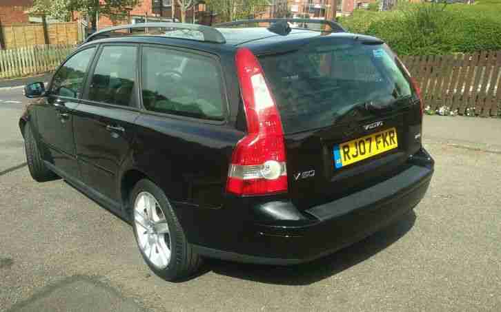 2007 VOLVO V50 SE D ESTATE (E4)IN BLACK,ONLY 60K MILES, FULL 12 MONTH M.O.T.