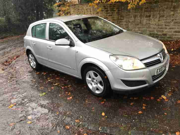 2007 Vauxhall Astra, 53k only, long MOT, new