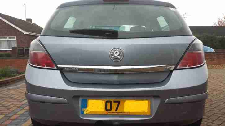 2007 vauxhall astra design 1.6 with full history 72000 miles only