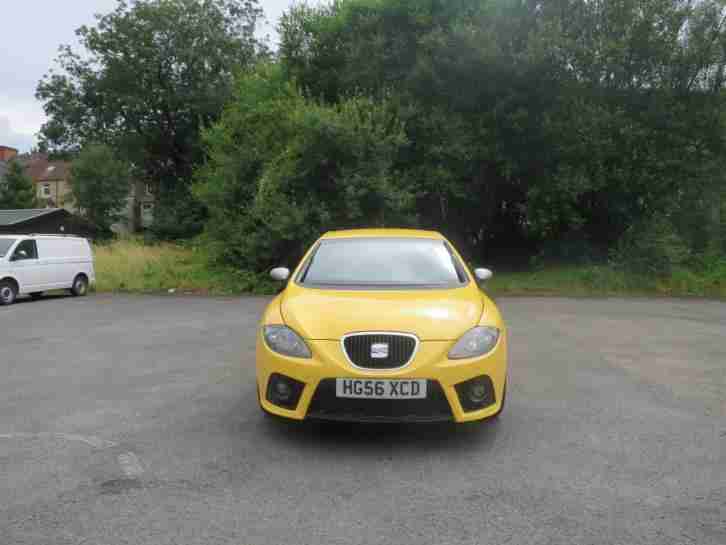 20077 Seat Leon 2.0 TDI DPF 2007MY FR Diesel Yellow