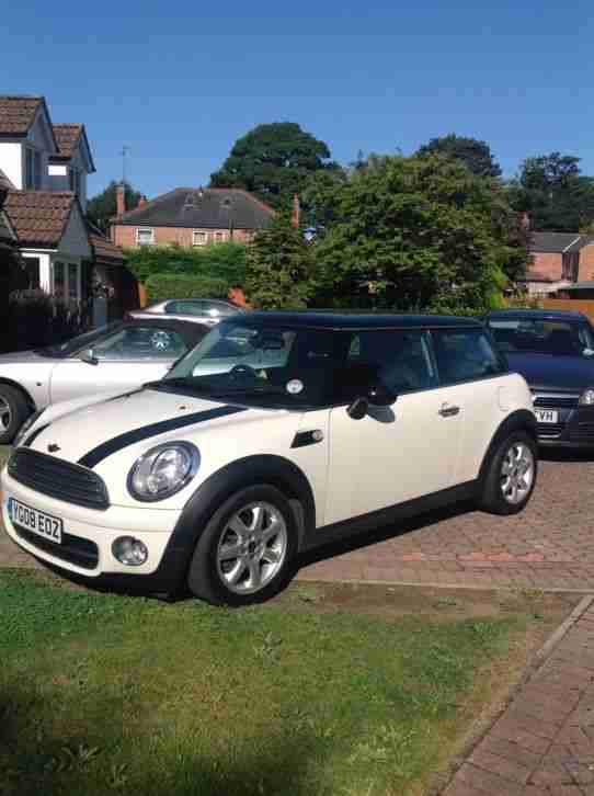 2008 (08) BMW MINI COOPER CHILLI 1.4 DIESEL FSH 65MPG &pound;20 PER YR TAX