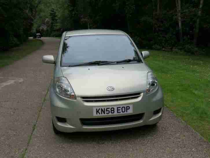 2008 58 DAIHATSU SIRION 1.3 SE 5D AUTO 85 BHP