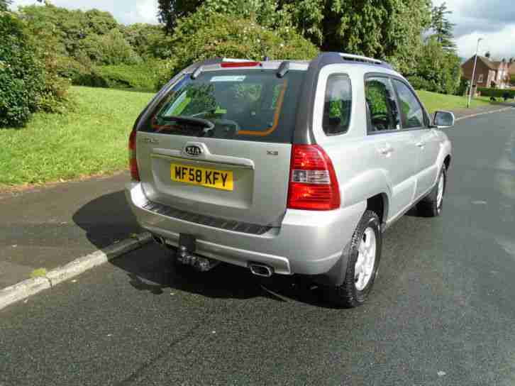 2008 58 Kia Sportage 2.0CRDi auto 2WD XS diesel automatic in silver 4 good tyres