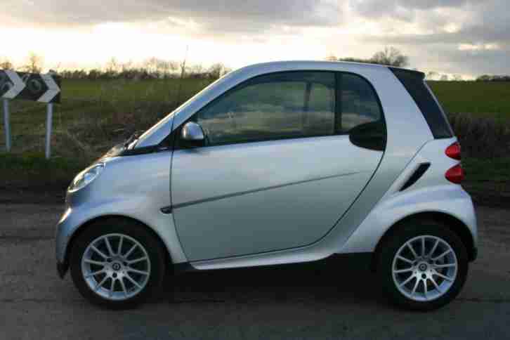 2008 58 REG SMART FORTWO PASSION AUTOMATIC AIRCON PAN ROOF 1 COUNCIL OWNER