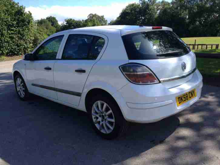 2008 58 VAUXHALL ASTRA 1.7 CDTI WHITE EX POLICE "1 OWNER FROM NEW" CLEAN CAR