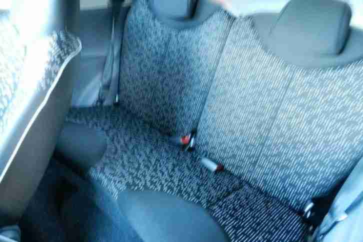 2008 61 PEUGEOT 1.0 Sportium