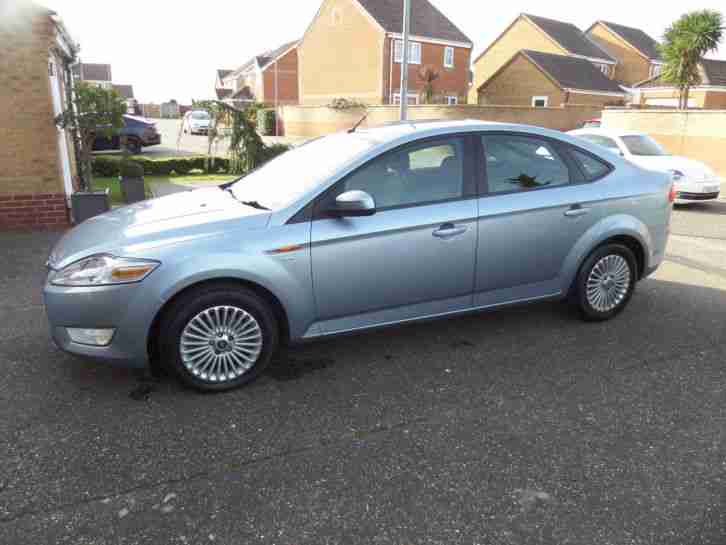 Ford MONDEO. Ford car from United Kingdom