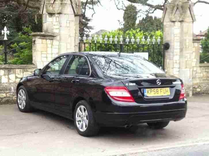 2008 Mercedes Benz C Class C180K SE 4dr Auto 4 door Saloon