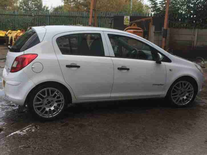 2008 VAUXHALL CORSA SPECIAL 16V CDTI WHITE 1.3 cdti spares or repairs salvage gc