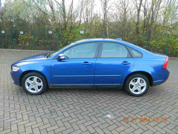 2008 VOLVO S40. 4 dr SALOON. Blue. ***Only 29000 miles*** Excellent condition.