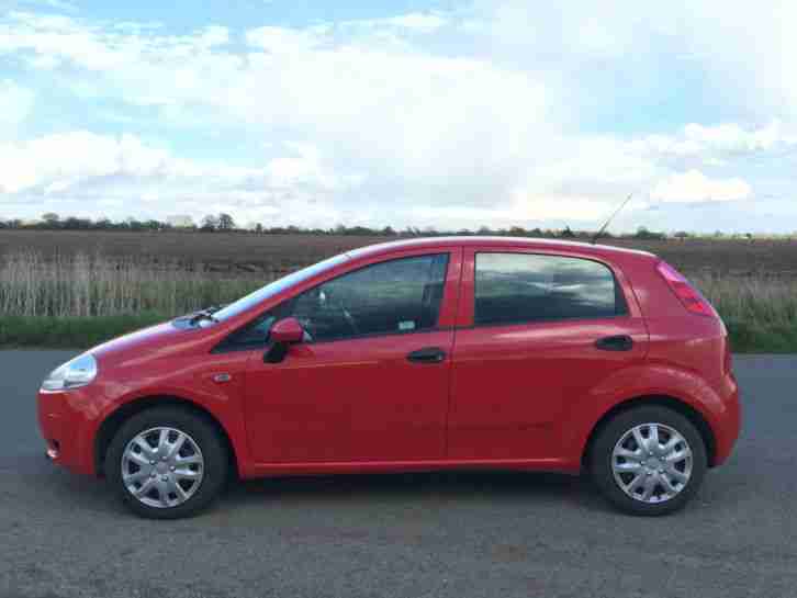 2009 (09) FIAT GRANDE PUNTO ACTIVE 1.4 77 - 1 Owner from new! - 1 Years MOT