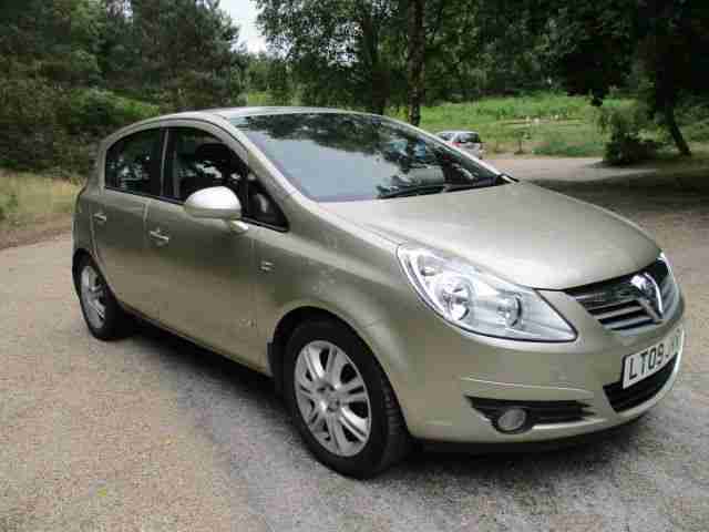 2009 09 VAUXHALL CORSA 1.4 DESIGN 16V