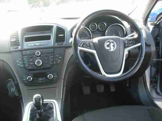 2009(09) Vauxhall Insignia Exclusiv 2.0TD MANUAL