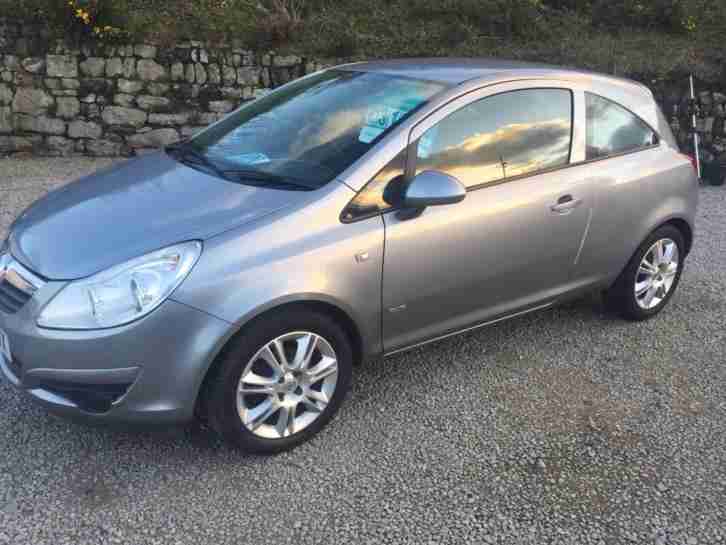 Vauxhall (09). Vauxhall car from United Kingdom